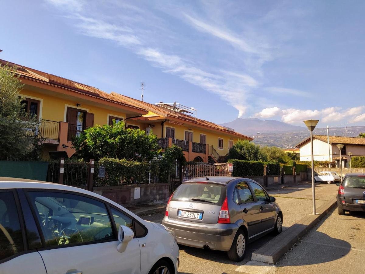 Casa Vacanze I Mori Mascali Eksteriør billede